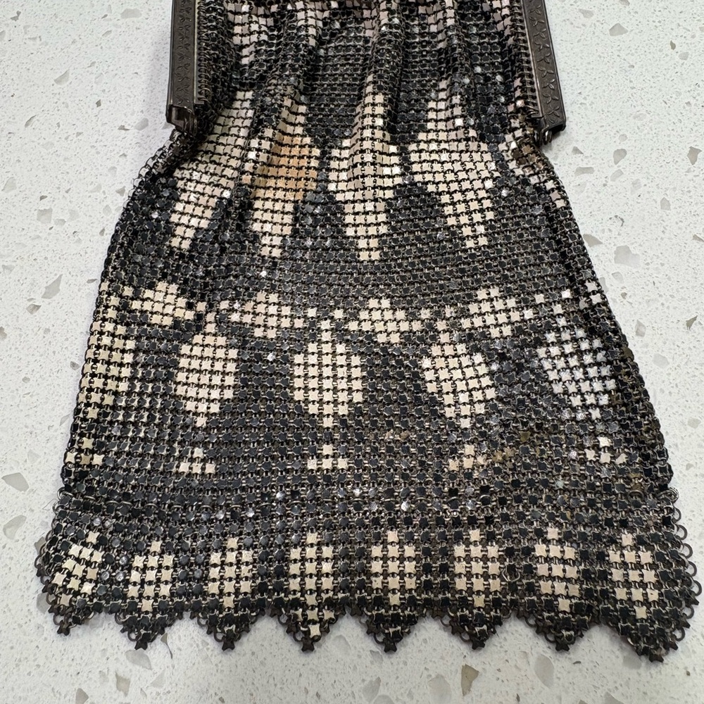 Elegant Antique Gun Metal and Silver Metal Mesh Evening Bag - Picture 8 of 14